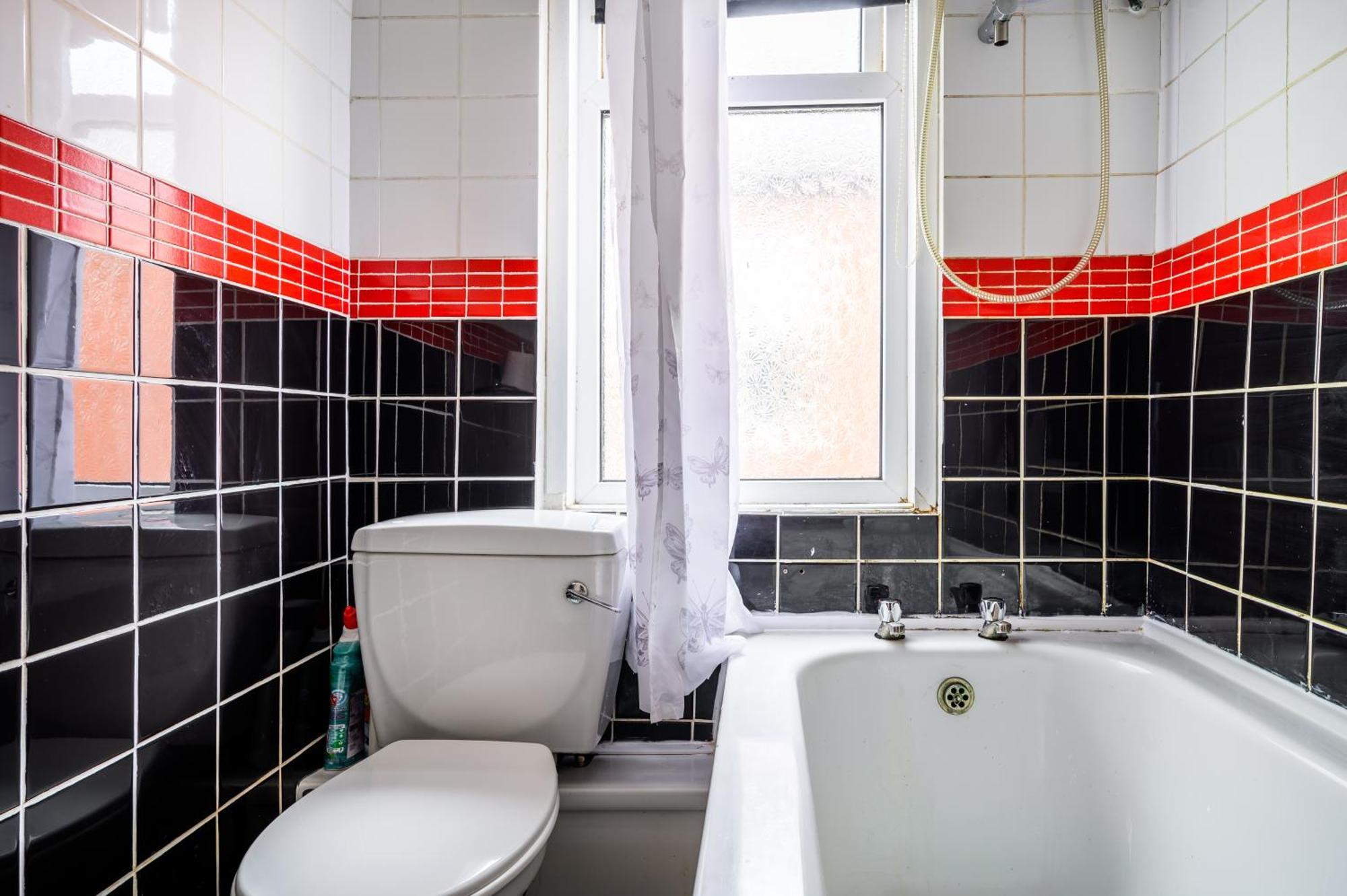 Heart Of - Sleeps 10 - Parking Holiday home *